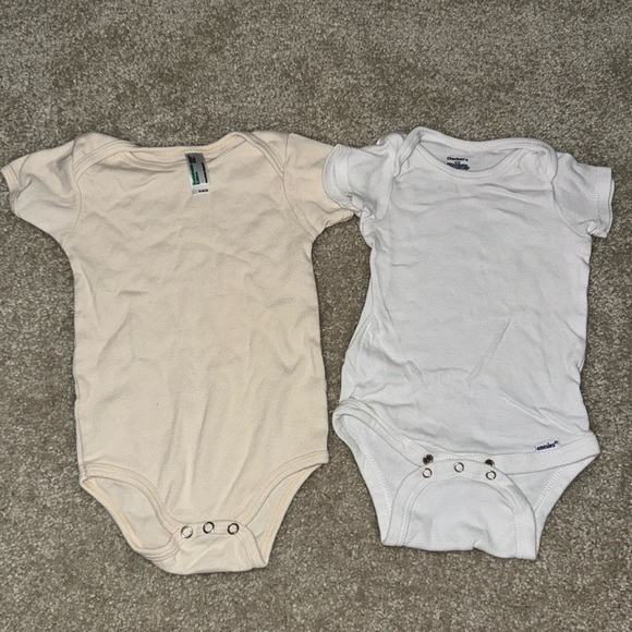 solid color onesies - Picture 1 of 2
